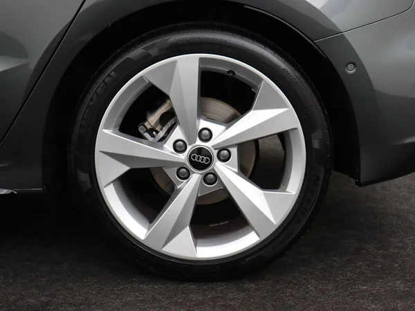 AUDI A3 Sportback (2025) — foto 14 van 18