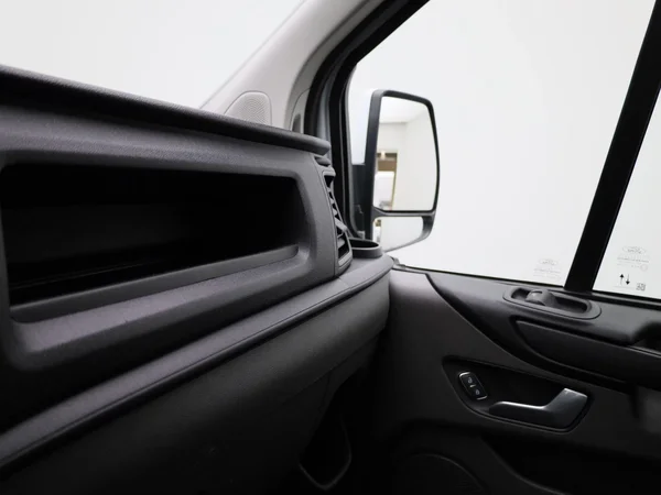 Ford Transit Custom (2022) — foto 17 van 38