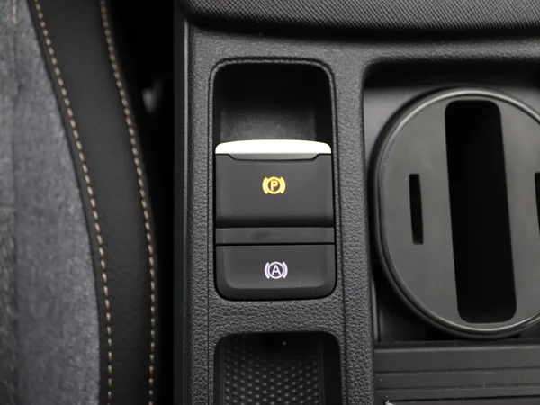 SKODA Octavia Combi (2025) — foto 15 van 23
