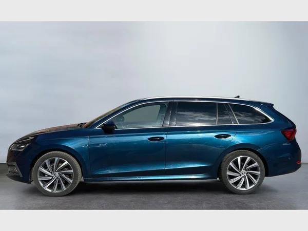 Skoda Octavia Combi (2021) — foto 37 van 39