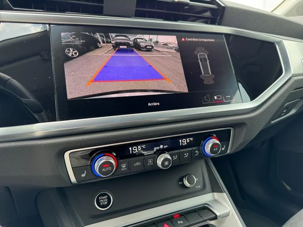 AUDI Q3 (2024) — foto 8 van 17