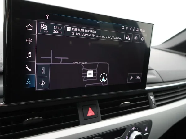 Audi A4 (2023) — foto 16 van 26