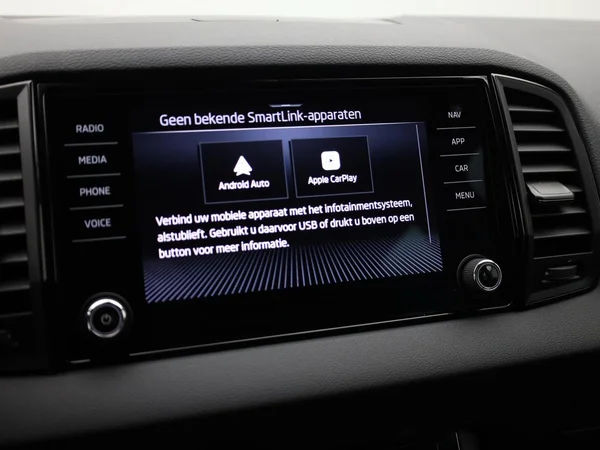 SKODA Karoq (2024) — foto 10 van 19