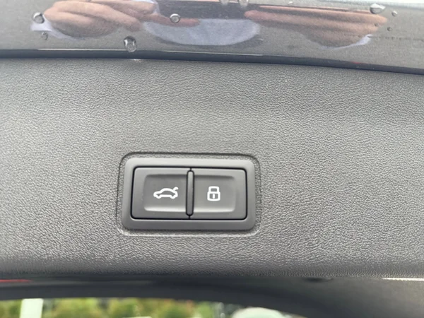 AUDI Q3 SUV (2025) — foto 2 van 24