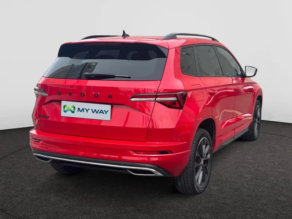 SKODA Karoq (2023) — foto 2 van 21