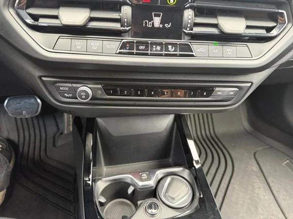 BMW 1 Hatch (F40) (2020) — foto 19 van 26