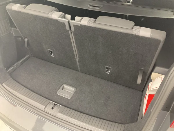 VOLKSWAGEN Touran (2020) — foto 11 van 23