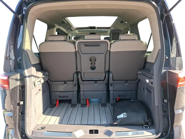 VOLKSWAGEN Multivan T7 Long eHybrid (PHEV) (2025) — foto 13 van 23