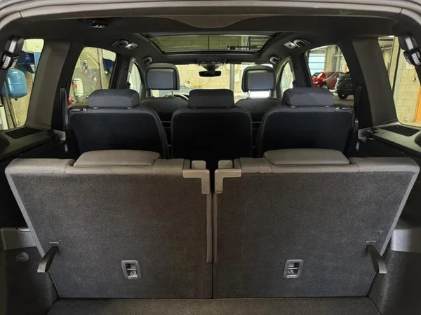 VOLKSWAGEN Touran Dsl (2024) — foto 5 van 34
