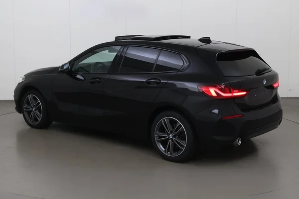 BMW 1 Hatch (F40) (2021) — foto 16 van 22