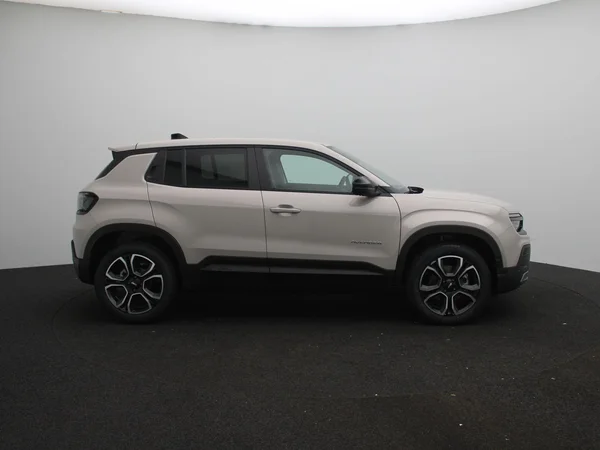 Jeep Avenger (2025) — foto 19 van 25