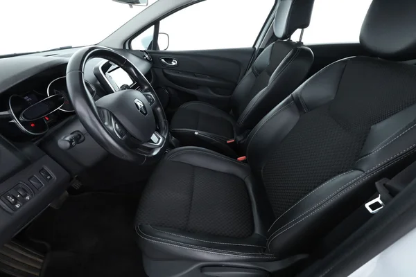 Renault Clio (2017) — foto 16 van 16