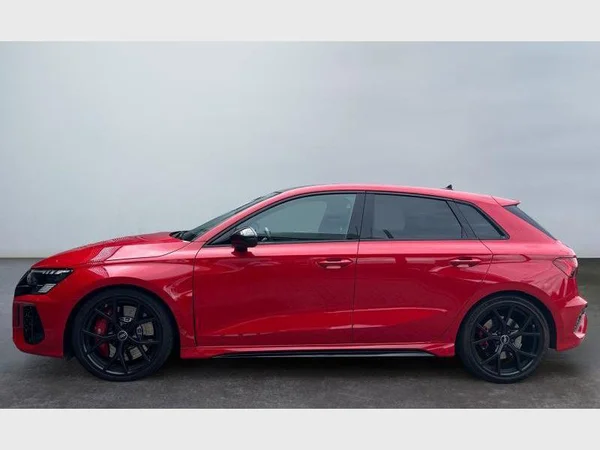 Audi RS3 Sportback (2022) — foto 39 van 41