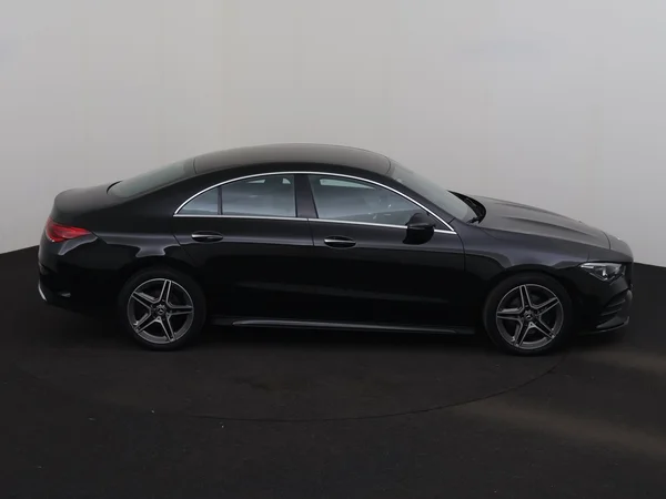MERCEDES CLA 180 (2022) — foto 25 van 29