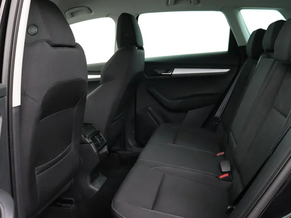 SKODA Karoq (2025) — foto 18 van 18