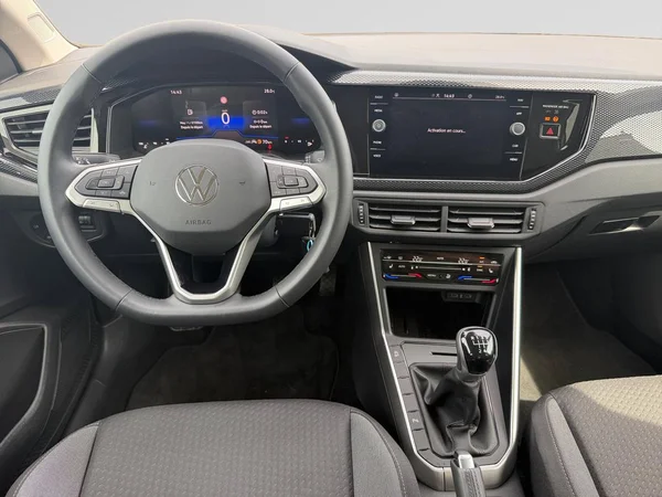 VOLKSWAGEN Taigo (2025) — foto 14 van 17
