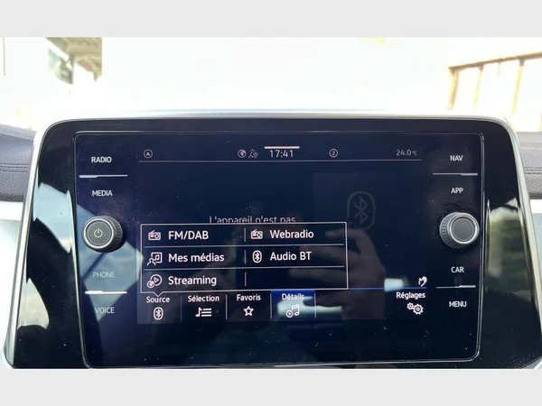 Volkswagen T-Roc Cabriolet (2023) — foto 21 van 36