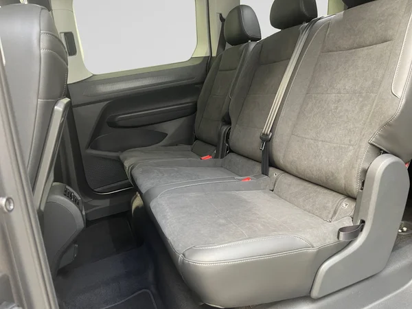 VOLKSWAGEN Caddy Maxi eHybrid (2026) — foto 5 van 13