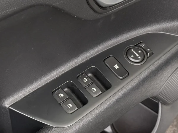 KIA Stonic (2021) — foto 18 van 25