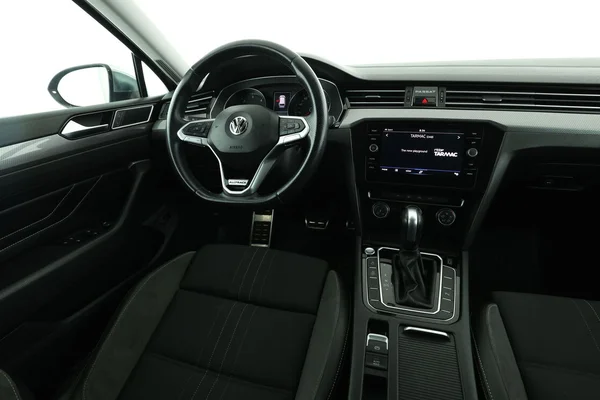 Volkswagen Passat Alltrack (2019) — foto 4 van 16