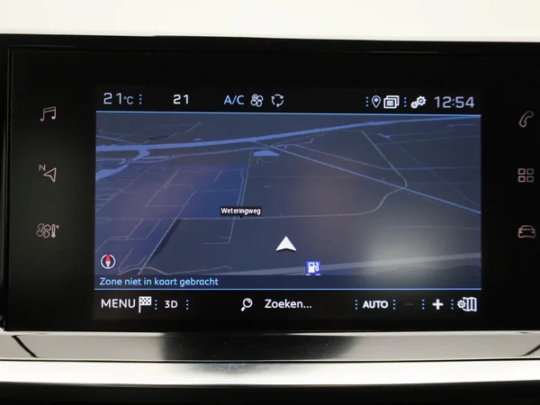 Peugeot 2008 (2022) — foto 10 van 39