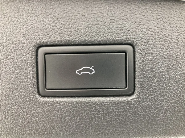 VOLKSWAGEN Tiguan (2021) — foto 13 van 36