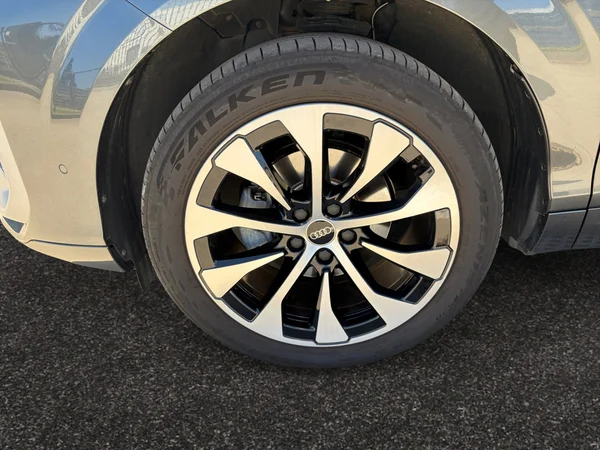 AUDI Q3 SUV (2025) — foto 7 van 16