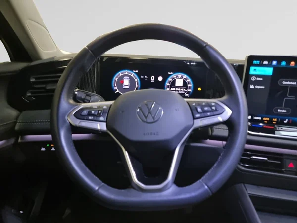VOLKSWAGEN Tiguan (2025) — foto 5 van 23
