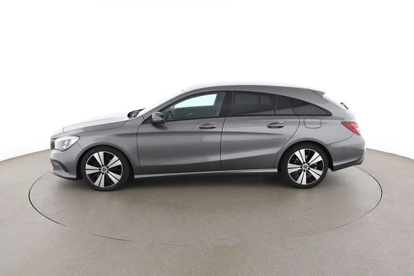Mercedes-Benz CLA-Klasse (2018) — foto 9 van 16