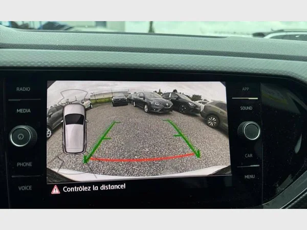 VOLKSWAGEN T-Cross (2019) — foto 14 van 24