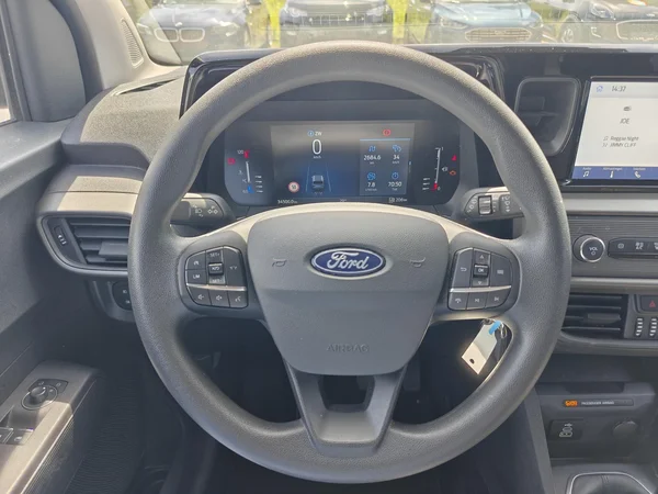 Ford Tourneo Courier (2025) — foto 3 van 18