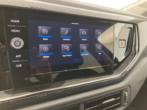 VOLKSWAGEN Polo (2025) — foto 22 van 36