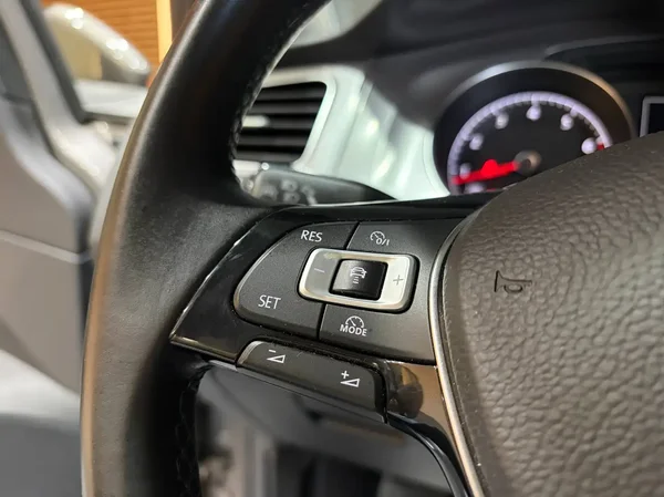 Volkswagen Golf (2013) — foto 22 van 22