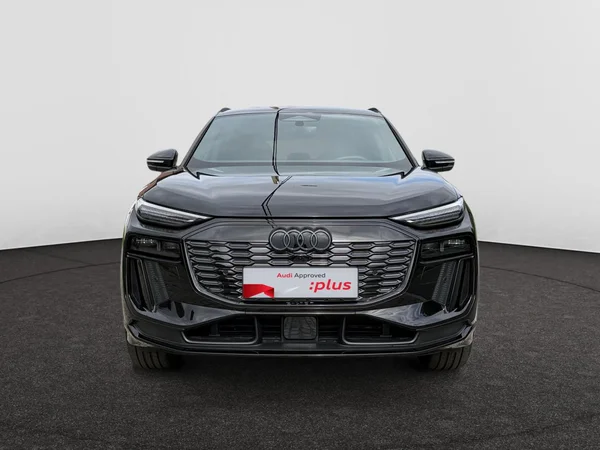 AUDI Q6 e-tron (2025) — foto 18 van 24