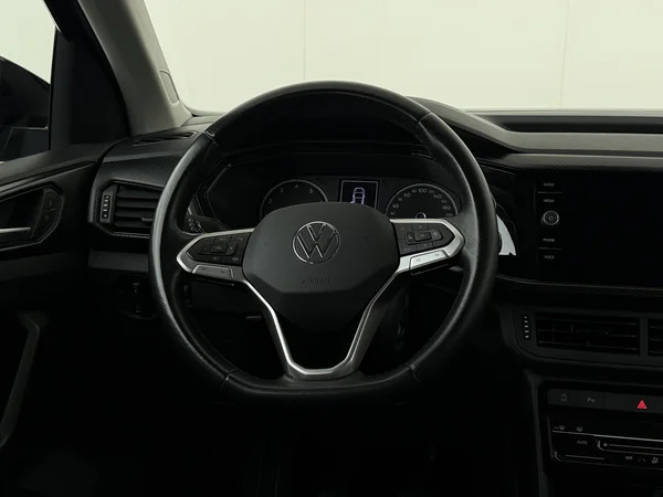 VOLKSWAGEN T-Cross (2022) — foto 14 van 26