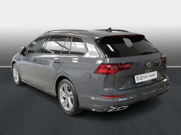 VOLKSWAGEN Golf VIII SW (2024) — foto 8 van 15