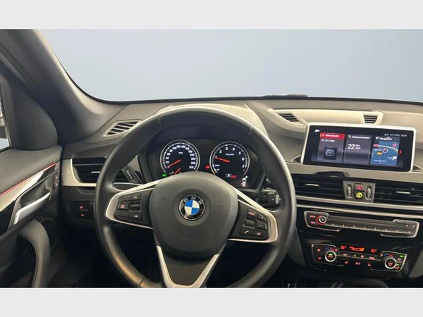 BMW X1 (2022) — foto 3 van 25