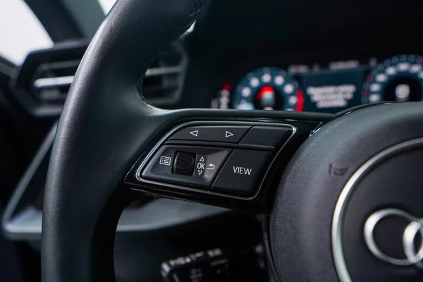 Audi A3 Sportback (2024) — foto 13 van 43