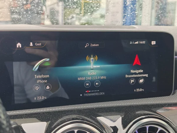 Mercedes-Benz A-Klasse (2019) — foto 2 van 18
