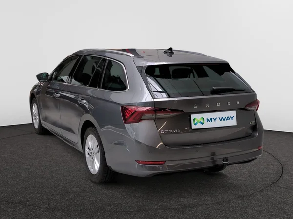 SKODA Octavia Combi (2024) — foto 7 van 14