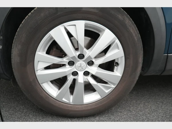 PEUGEOT 3008 (2022) — foto 26 van 28