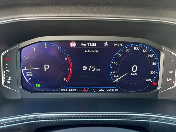 VOLKSWAGEN T-Cross (2025) — foto 4 van 19