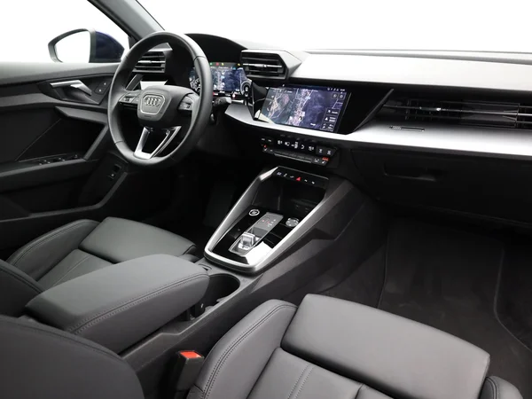 AUDI A3 Sportback (2025) — foto 18 van 24