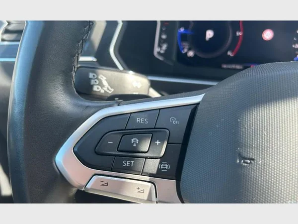 Volkswagen Tiguan (2022) — foto 15 van 29