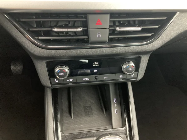SKODA Kamiq (2023) — foto 16 van 36