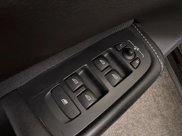 VOLVO XC60 (2021) — foto 21 van 31