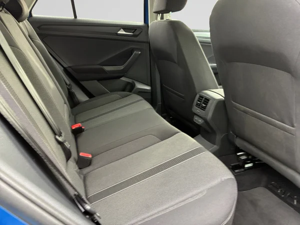 VOLKSWAGEN T-Roc (2024) — foto 11 van 24