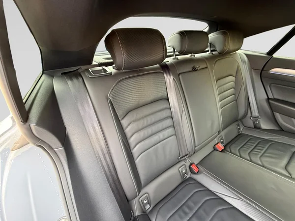 VOLKSWAGEN Arteon (2020) — foto 11 van 23