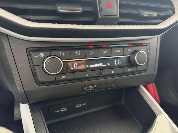SEAT Arona (2025) — foto 8 van 19