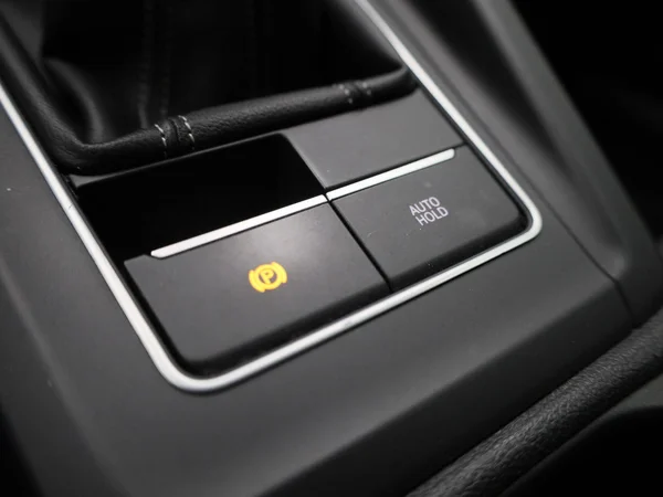 Volkswagen Golf (2022) — foto 24 van 47